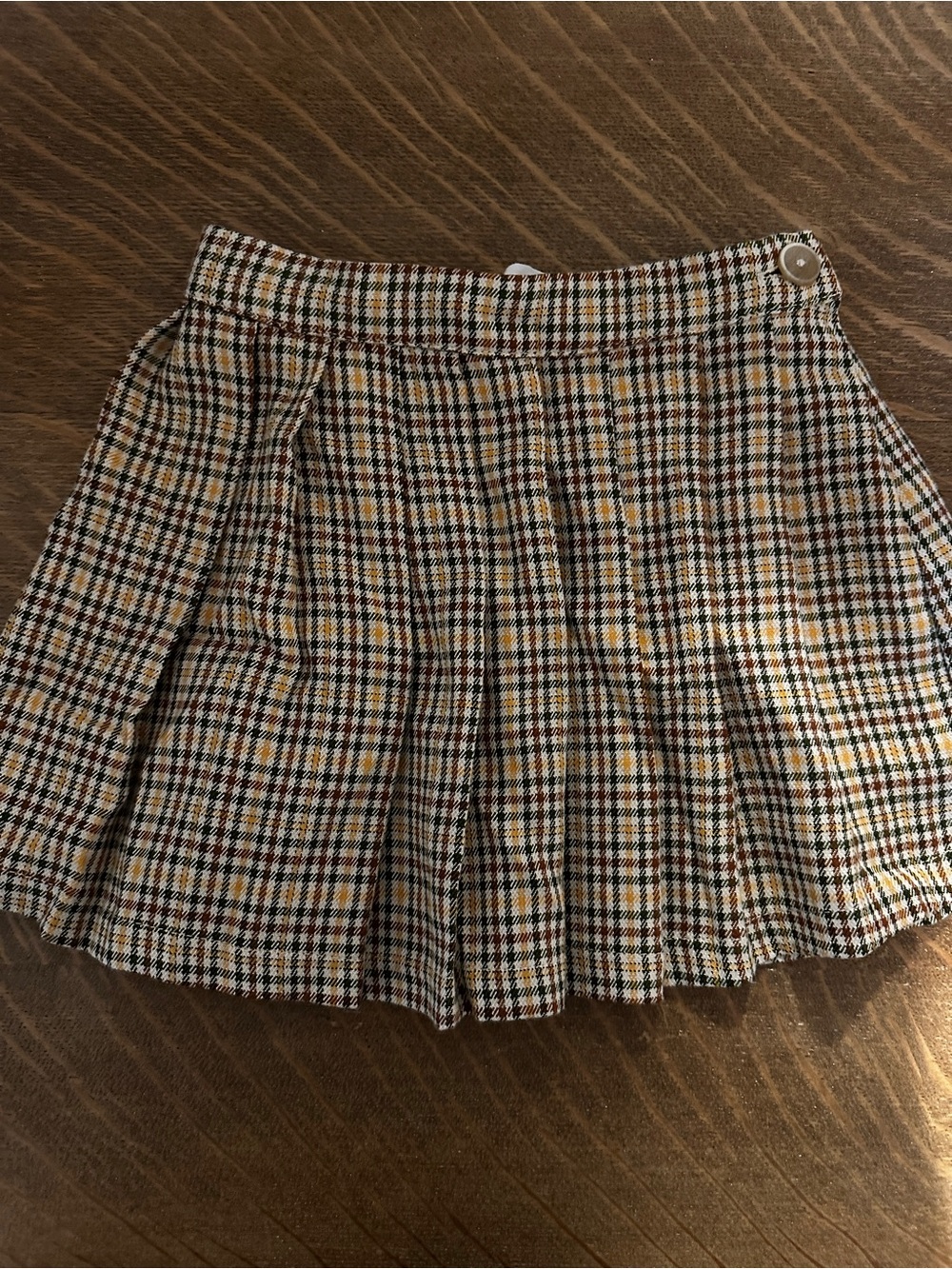 Zara Plaid Pleated Mini Skirt in Tan, Black and Cream